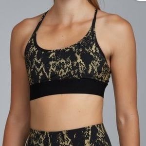 Noli Yoga Reflective Cobra Sports Bra, size Small